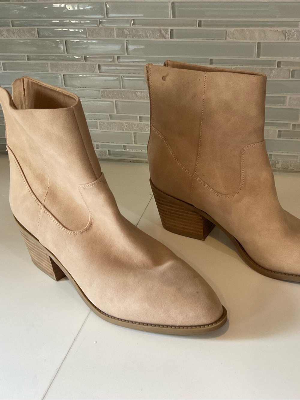 Dolce Vita Women's Beige Ankle Boots